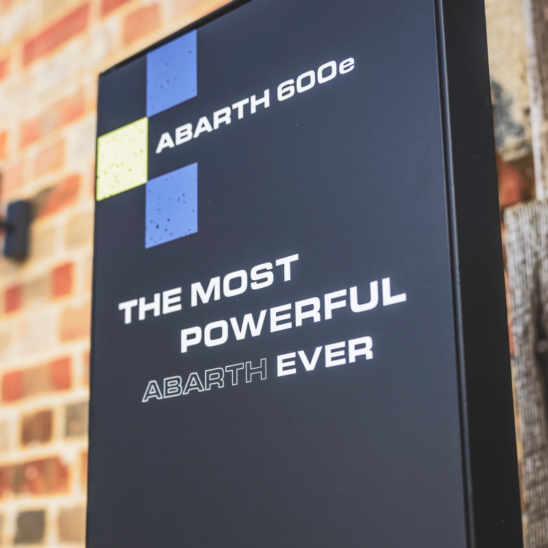 Abarth-signage
