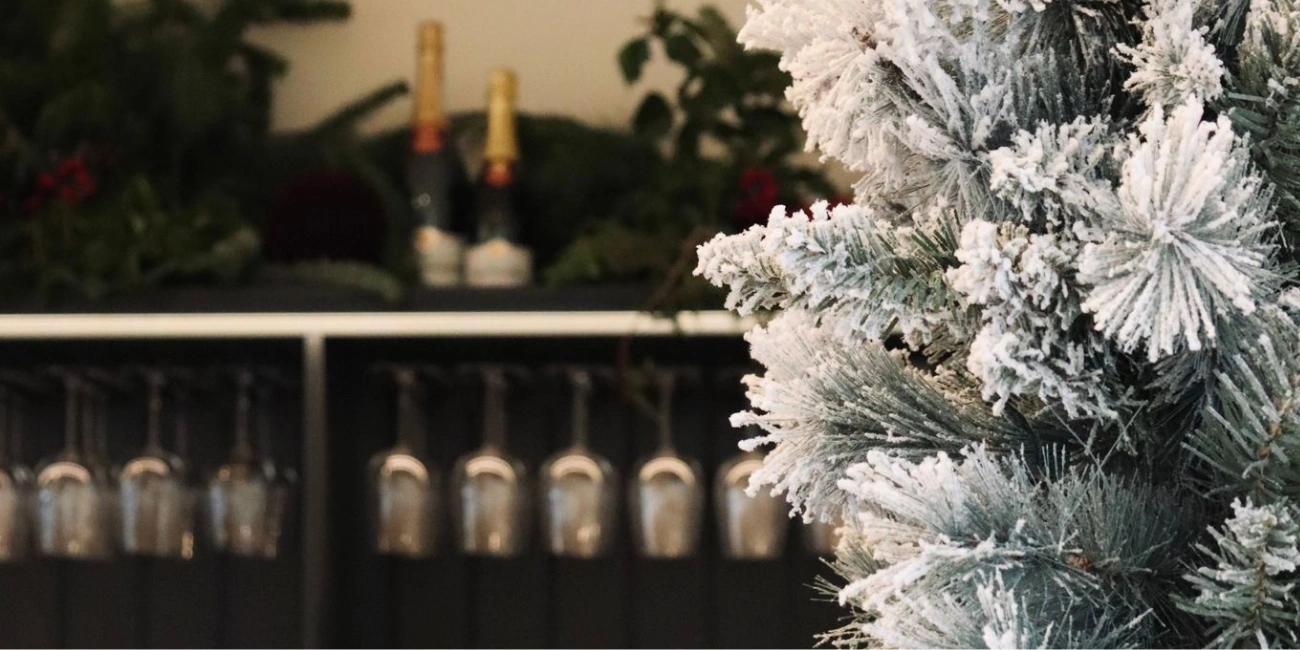 Champaign bar with Christmas decor